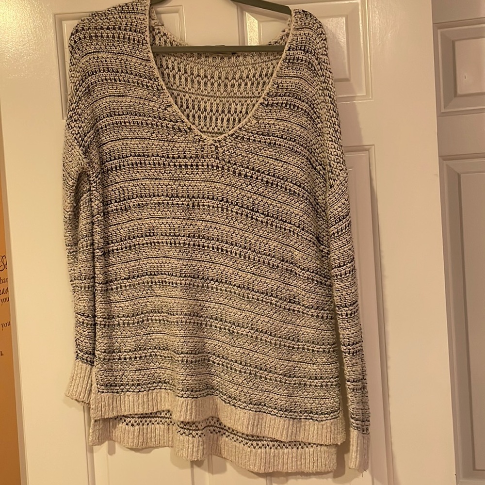 Grey and white Ann Taylor sweater